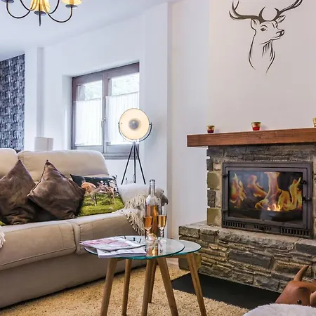 Saplan Real Estate Pomero Daire *